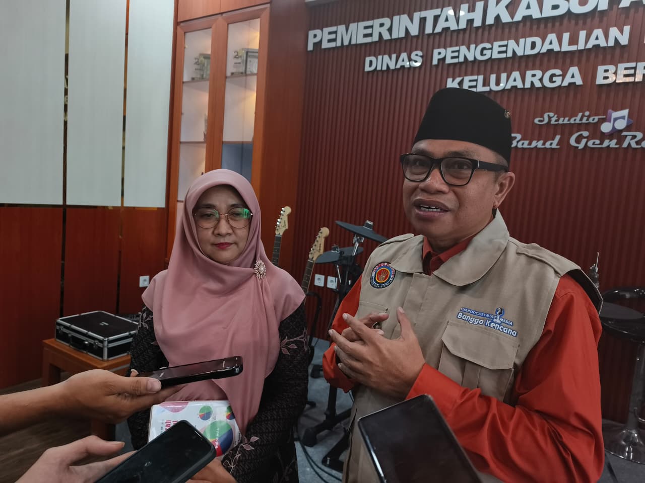 Kepala DPPKB Kutim Achmad Junaidi