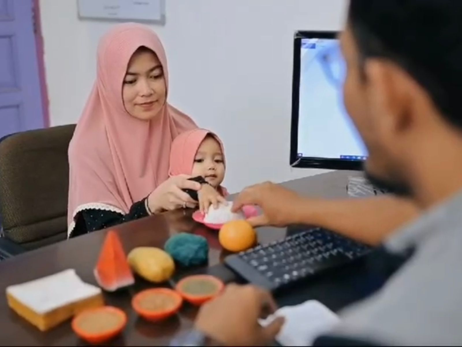 PROGRAM: Pengelola yang juga berprofesi sebagai dietisien jadi nilai tambah, member Violet Gym bisa sekaligus konsultasi gizi.