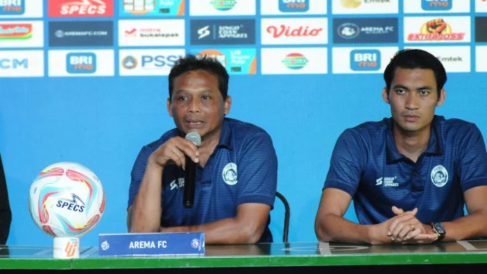 Asisten pelatih Arema FC Kuncoro.