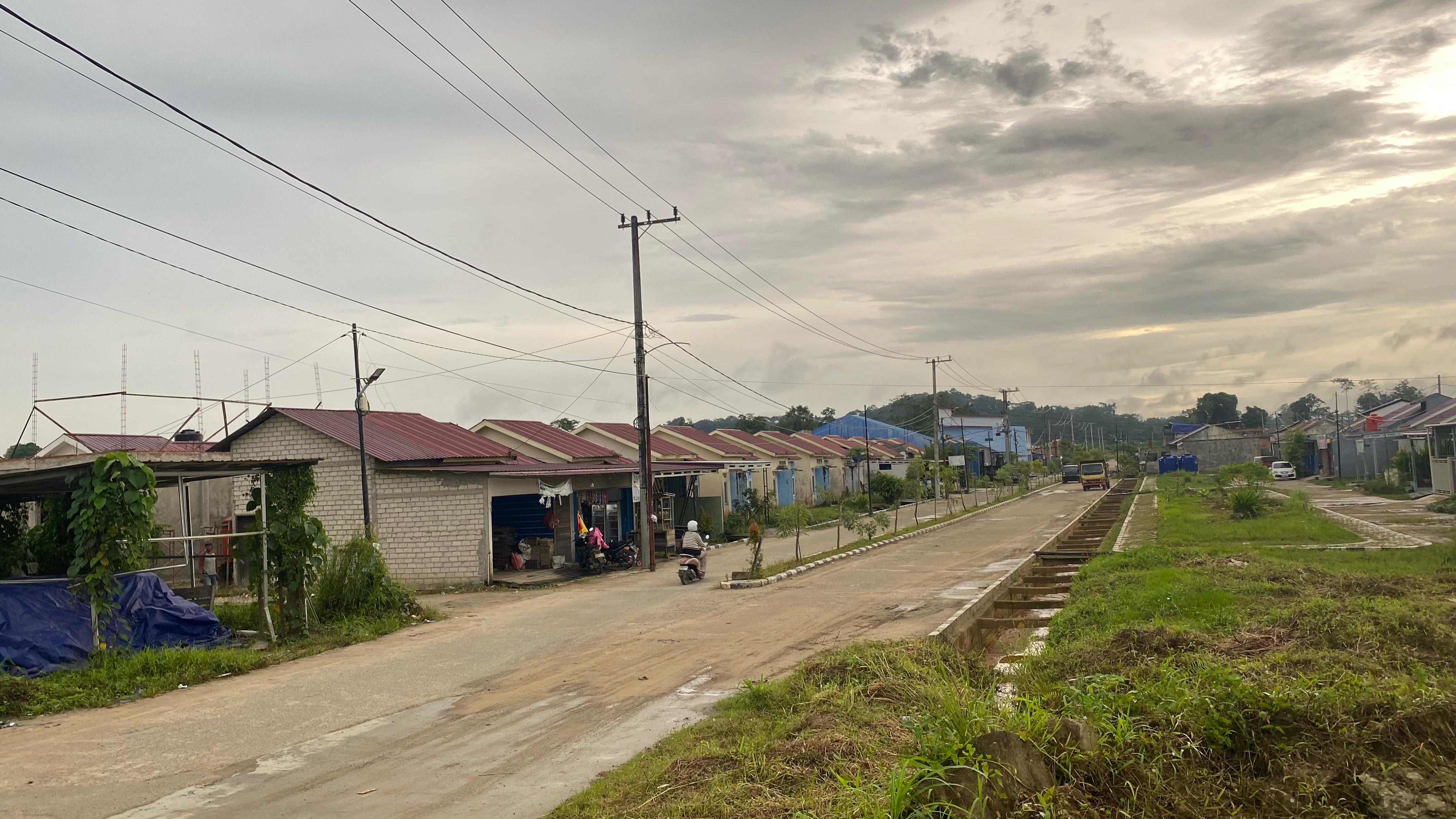 Selain perizinan dan pembiayaan, beban biaya non-teknis menjadi tantangan serius bagi pengembang properti. Utamanya untuk pengembangan rumah subsidi.