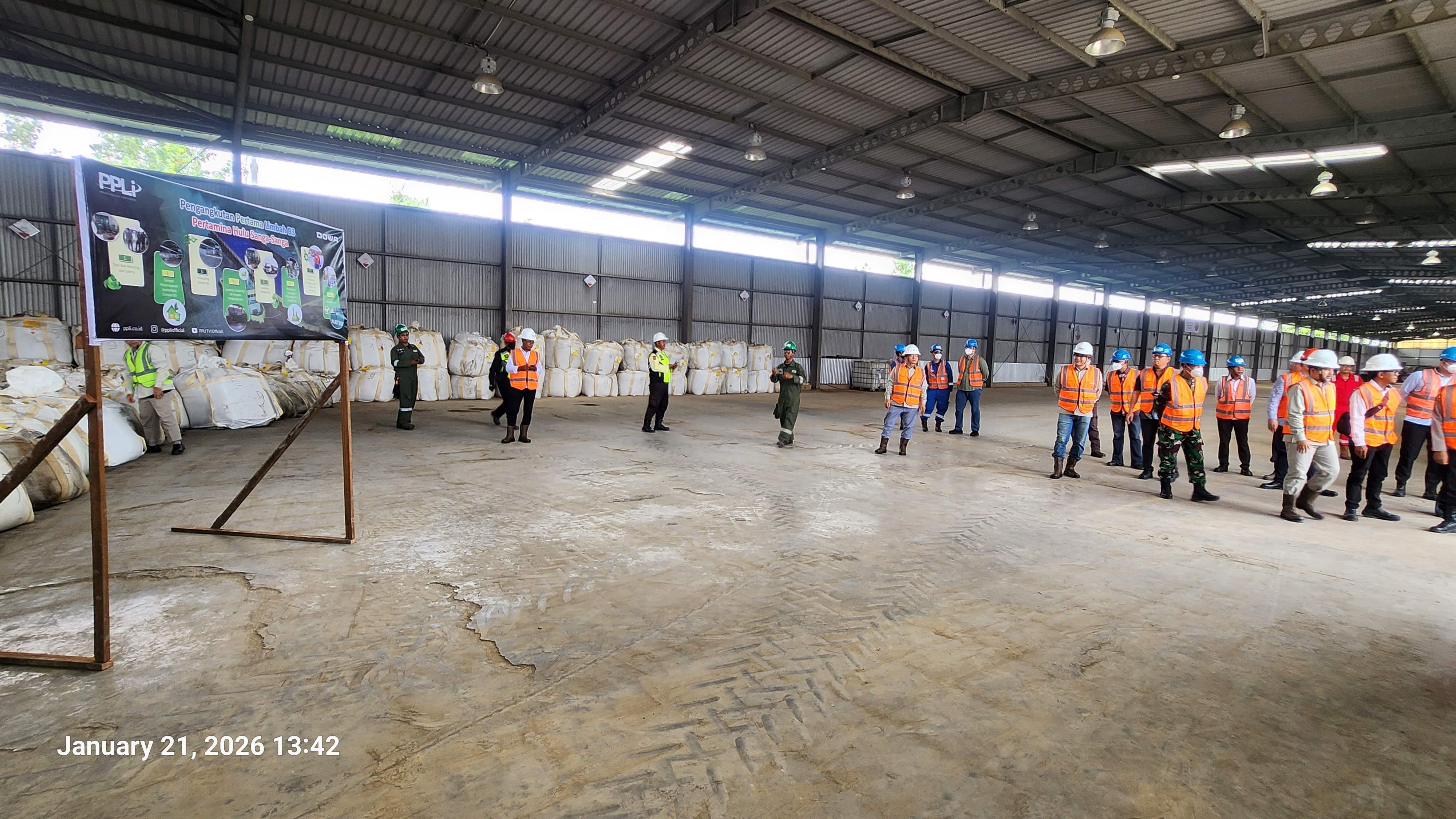 Pendingin Shorebase yang diresmikan di Sanga-Sanga, Kukar, Rabu (21/1). (FOTO ULIL/KP)