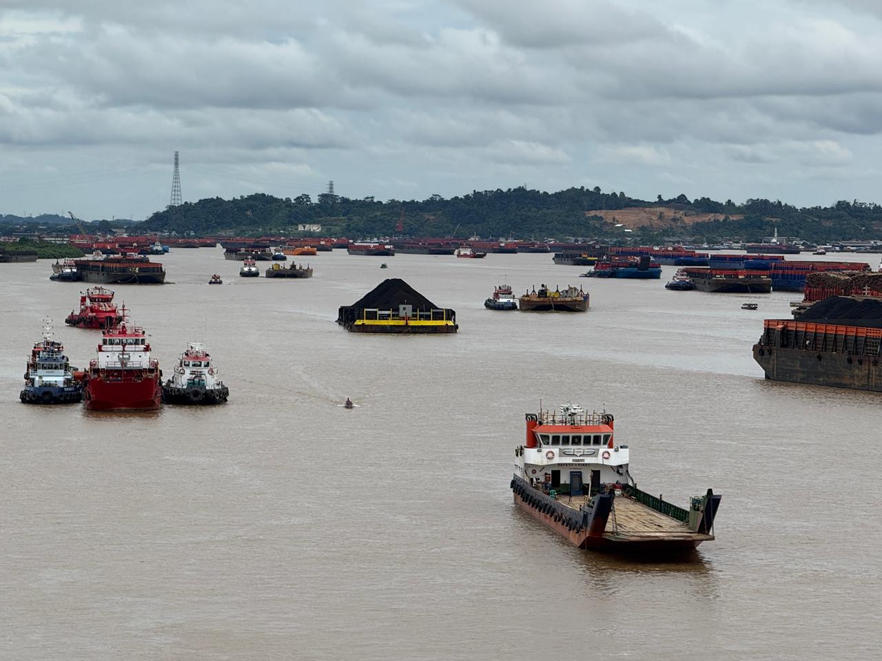 STRUKTUR: Saat ini pangsa ekonomi Kalimantan terhadap total ekonomi nasional tercatat 8,02 persen. Mencerminkan peran strategis kawasan tersebut dalam menopang ekonomi nasional.