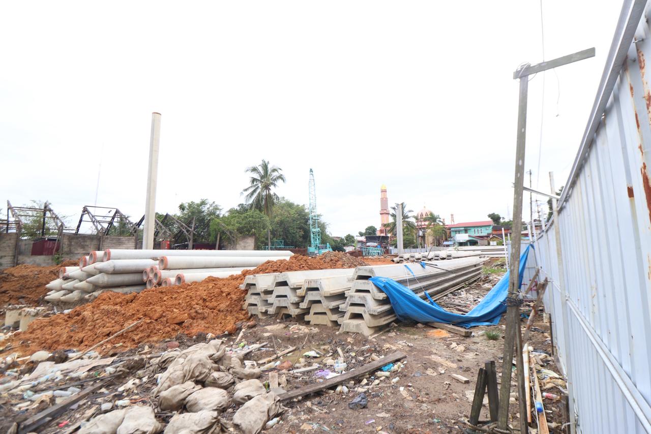 GAGAL: Kondisi proyek RS Balikpapan Barat yang dikerjakan kontraktor PT Ardi Tekindo Perkasa pada 2025.