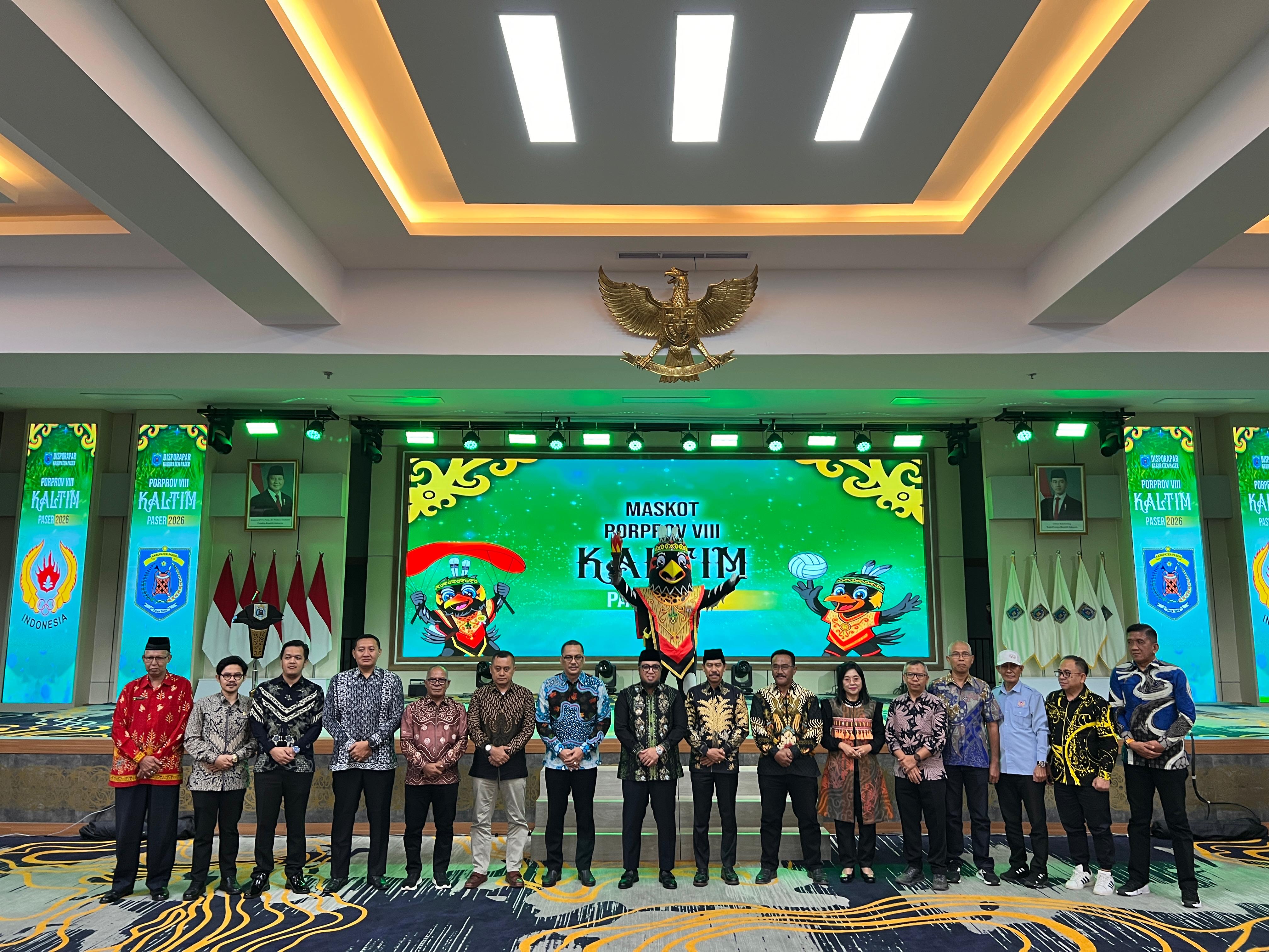 Momen peresmian logo dan maskot Porprov Kaltim 2026 pada akhir 2025.