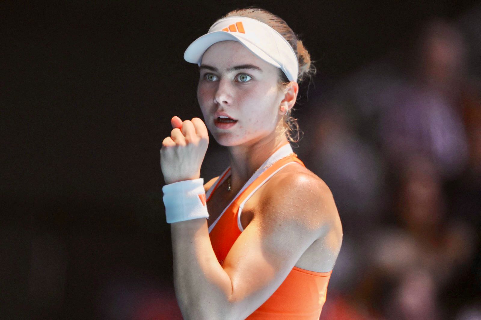 Iva Jovic akan menantang Aryna Sabalenka di perempat final Australia Open hari ini. (Foto: AO/AFP)