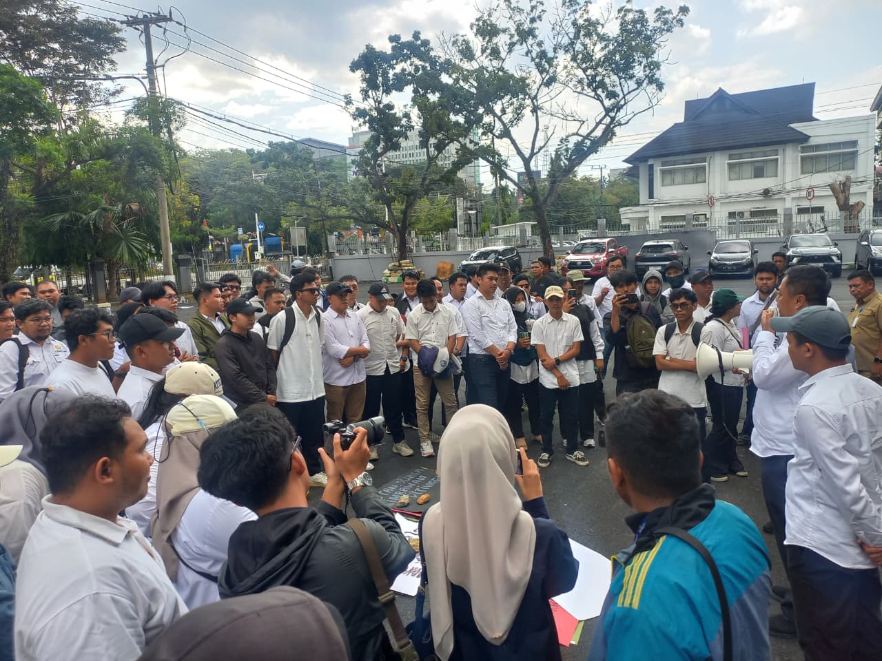Dana Bagi Hasil&ndash;Dana Reboisasi (DBH-DR) yang dipangkas pemerintah pusat berimbas terhadap tenaga bakti rimbawan. (FOTO/EKO PRALISTIO)