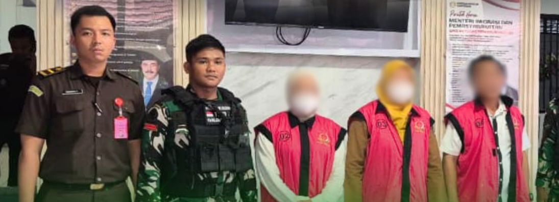 Kejaksaan Negeri Bontang menetapkan tiga tersangka dalam kasus dugaan korupsi perjalanan dinas Bimbingan Teknis (Bimtek) Dinas Perhubungan Bontang dengan kerugian negara mencapai Rp570 juta.