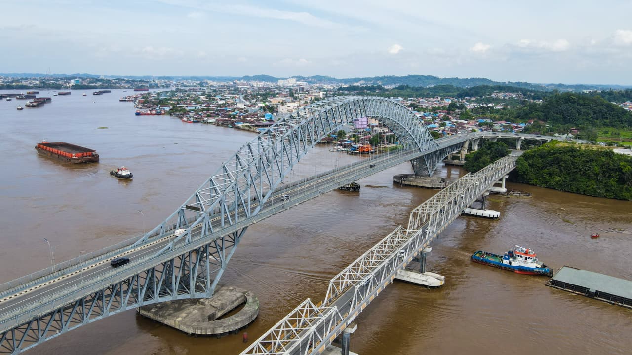 Dishub Kaltim menunjuk Jembatan Mahakam 4 (Jembatan Mahakam Kembar) sebagai jalur alternatif kendaraan bertonase besar yang sementara tidak bisa melintas di Jembatan Mahulu Samarinda. (RAMA/KP)