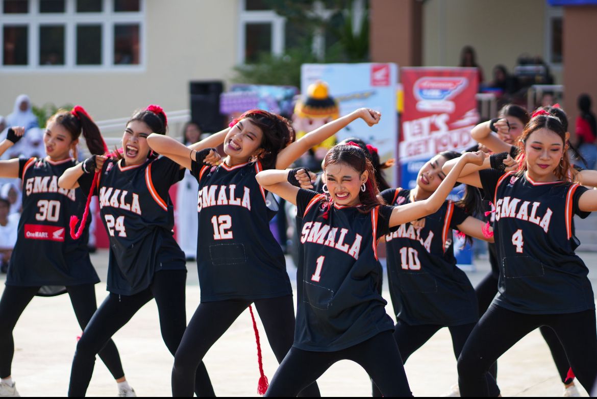 Lux Fabulous SMAN 5 siap tembus top five DBL 2026.