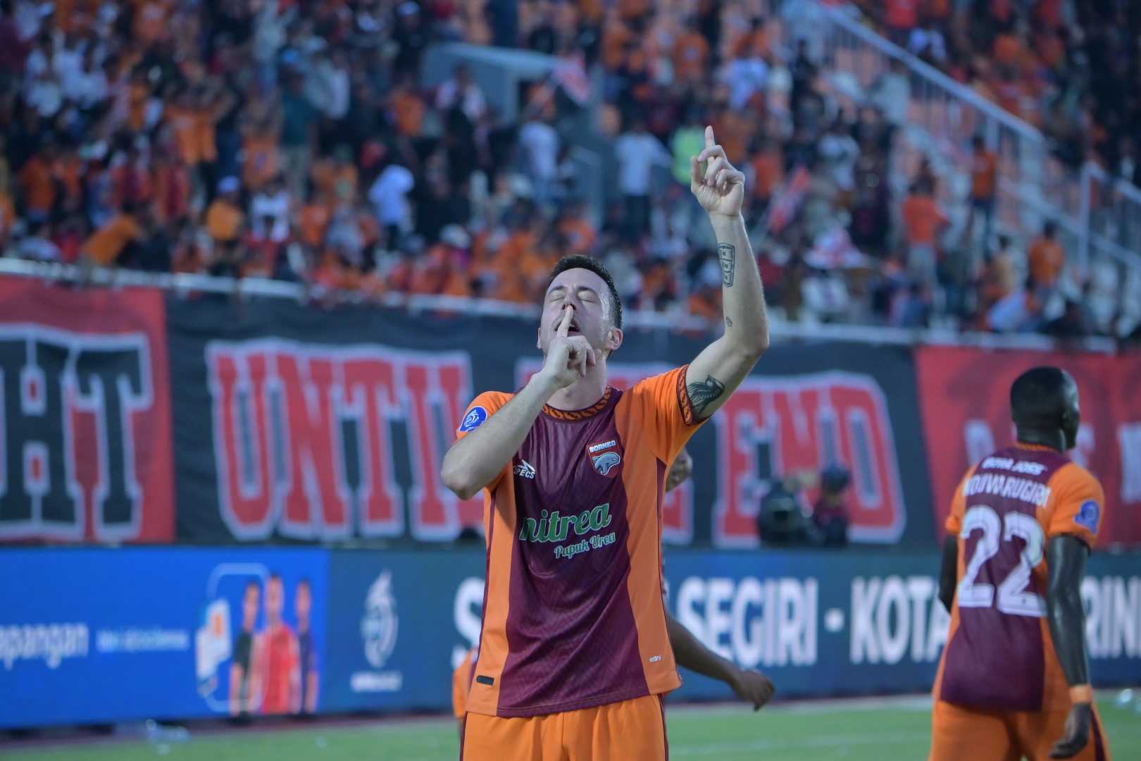 DEBUT MANIS: Koldo Obieta melakukan selebrasi setelah mencetak gol debut sekaligus membawa Borneo memenangkan pertandingan.