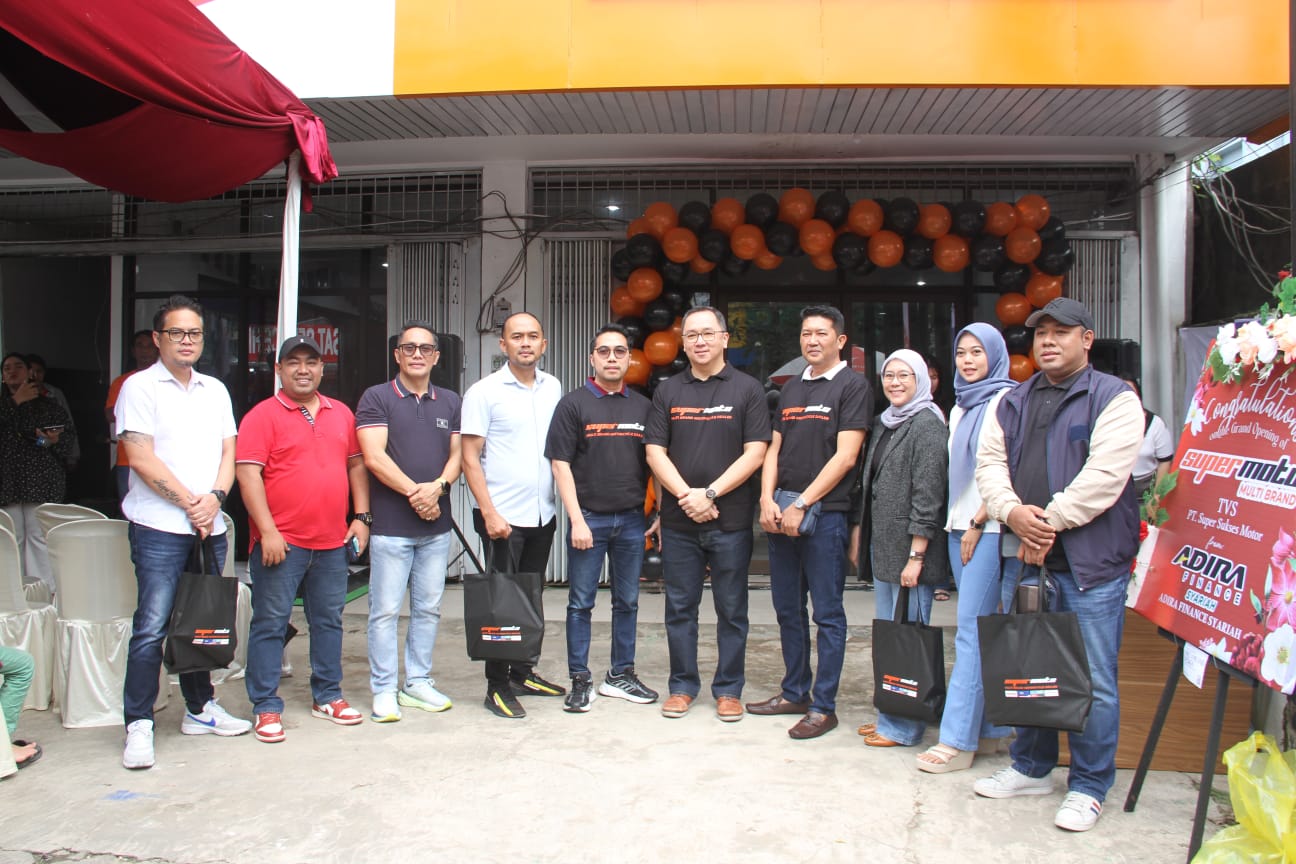 PT Super Sukses Motor resmikan dealer Supermoto Multi Brand di Samarinda sebagai langkah strategis memperluas jaringan penjualan kendaraan roda di Samarinda.