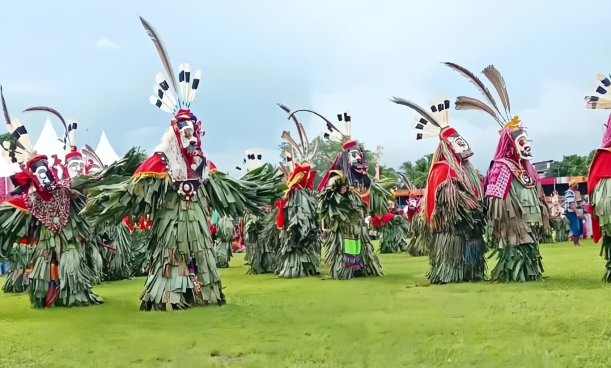 Festival adat dan budaya Lom Plai milik masyarakat Dayak Wehea di Muara Wahau, Kutai Timur.