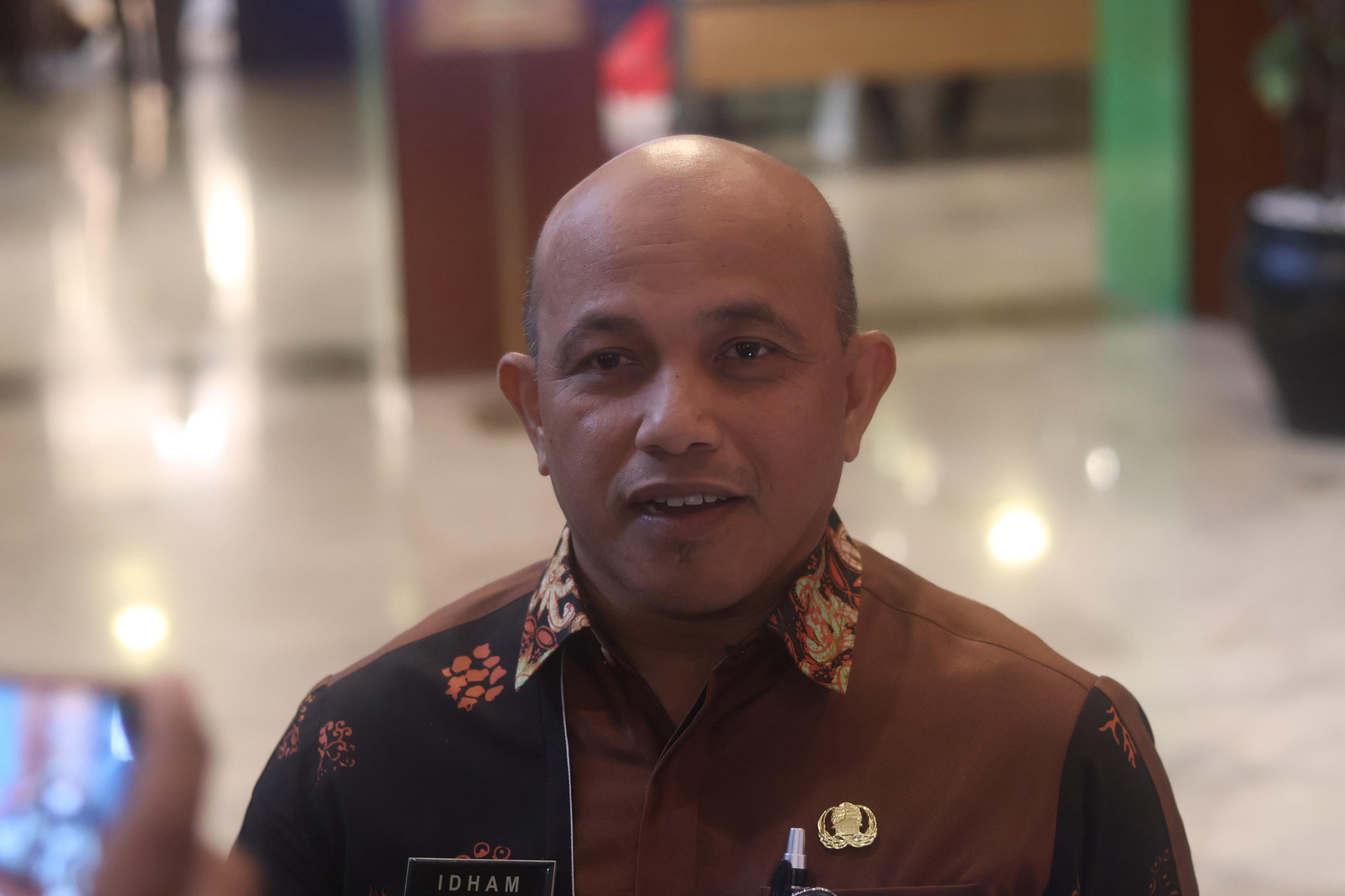 BERESKAN: Kepala BPPDRD Balikpapan Idham menanggapi teguran Presiden Prabowo Subianto soal estetika kota. ANGGI PRADITHA/KP