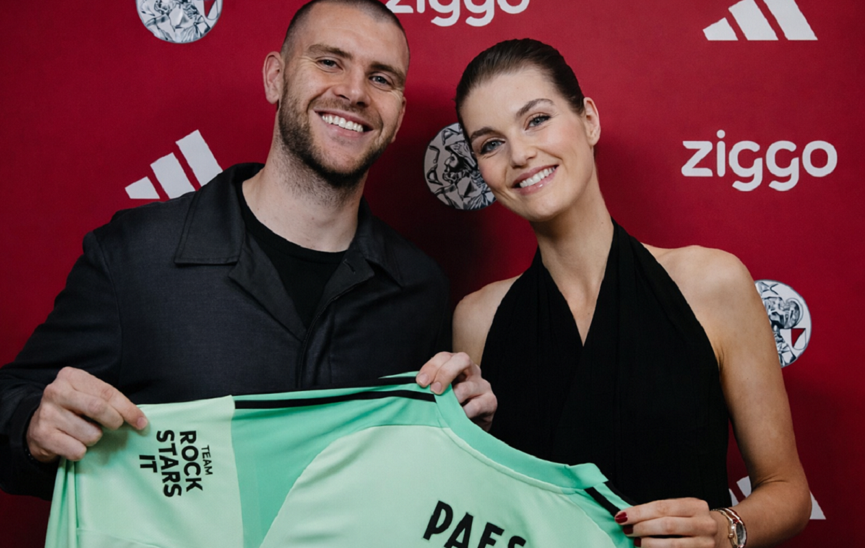 Penjaga gawang Timnas Indonesia, Maarten Paes, resmi bergabung dengan klub Ajax Amsterdam hingga tahun 2029.
