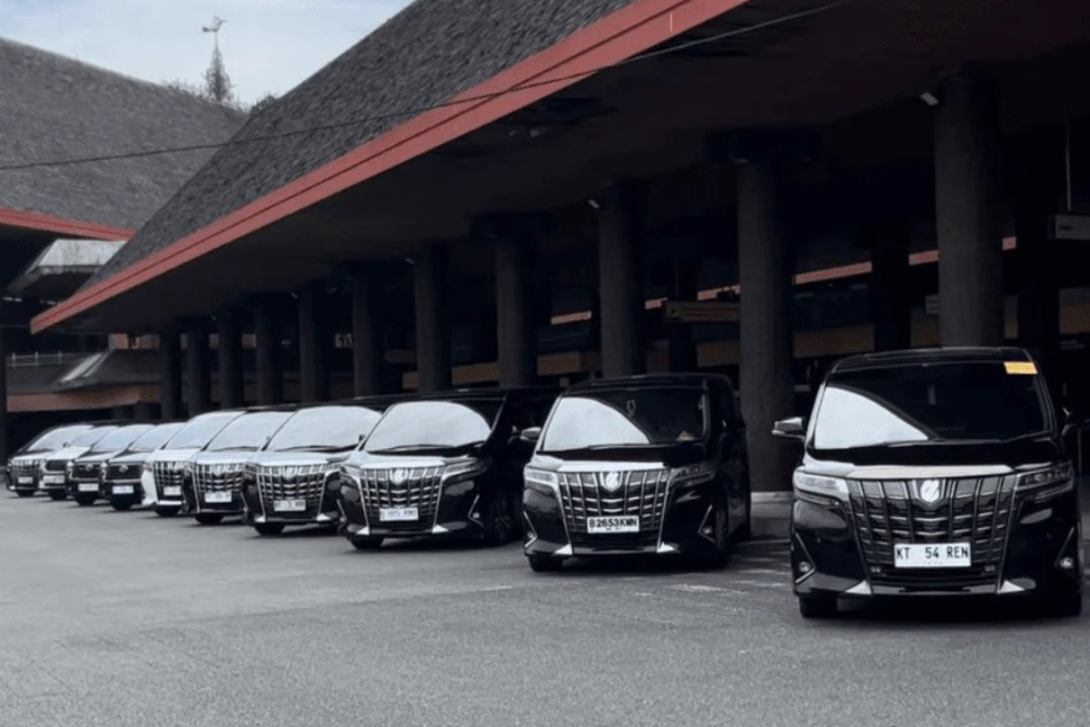 Jangan salah memilih transportasi, karena mobilitas Balikpapan yang padat menuntut kendaraan yang nyaman dan fleksibel.