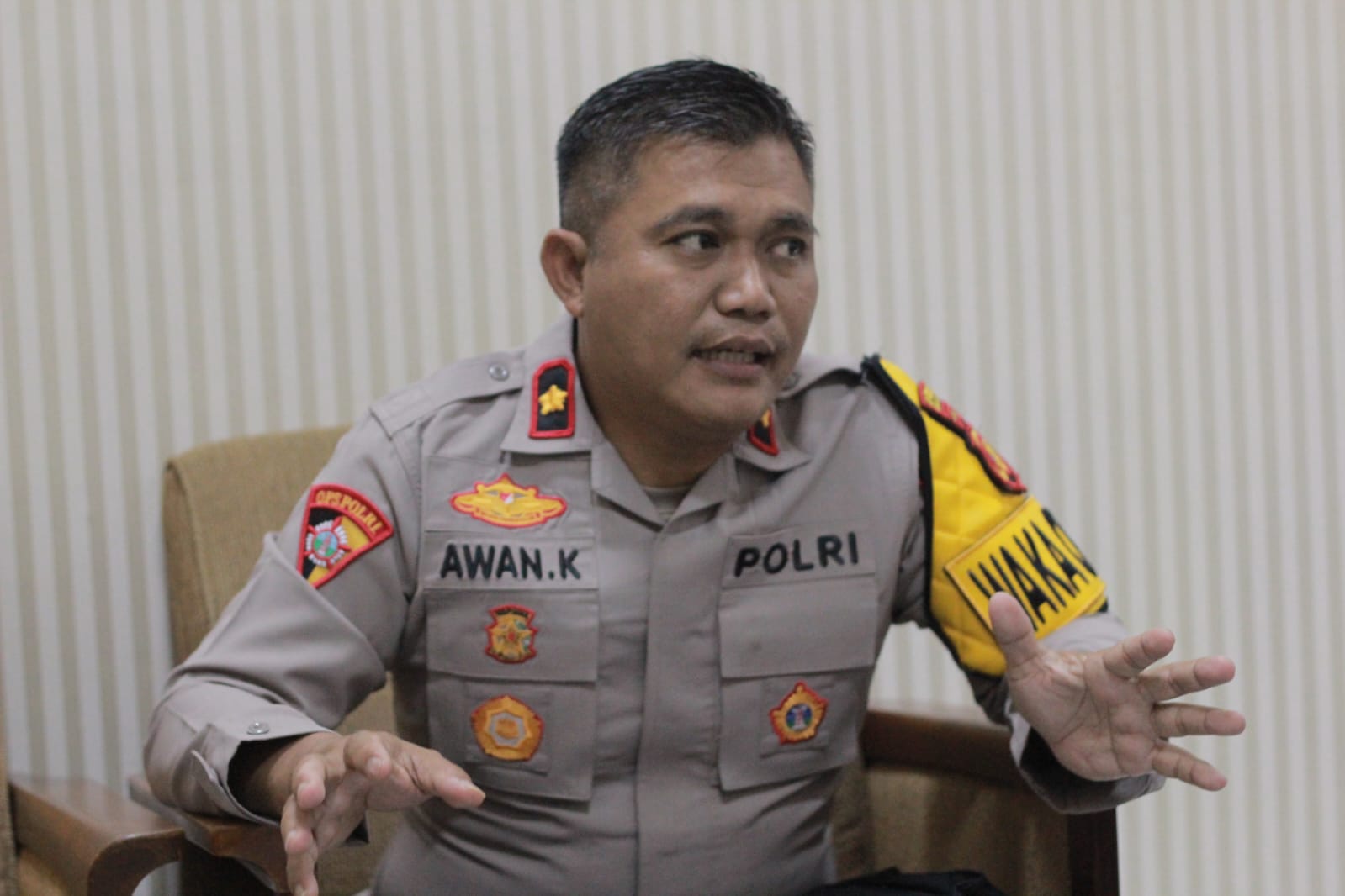 Wakapolres Penajam Paser Utara Kompol Awan Kurnianto menjelaskan progres Satuan Pelayanan Pemenuhan Gizi (SPPG) Polres PPU yang siap beroperasi.