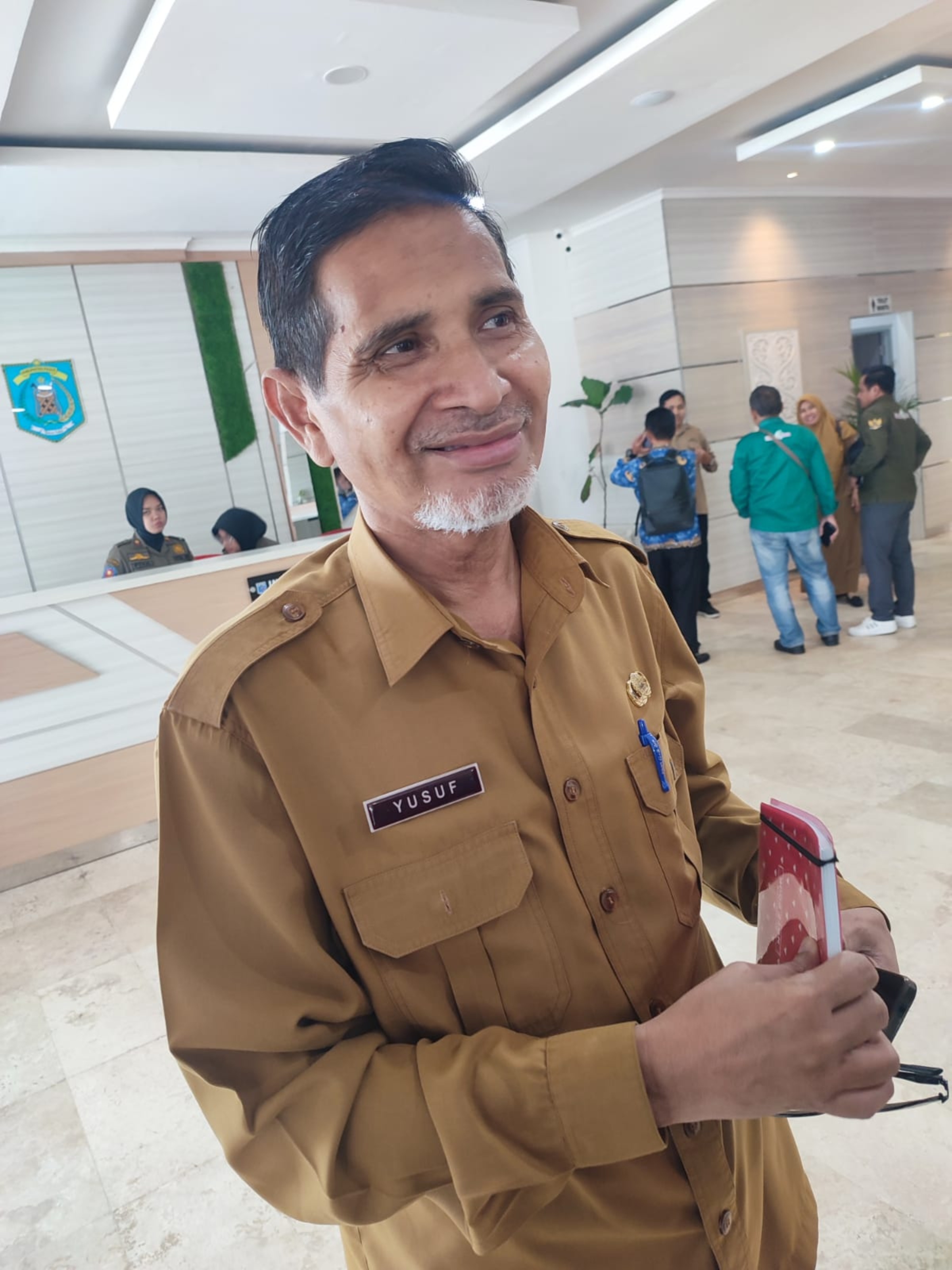 Kepala Disperindagkop UKM Paser, Yusuf, menyampaikan penjelasan terkait rendahnya realisasi kredit bunga nol persen bagi UMKM di Kabupaten Paser.