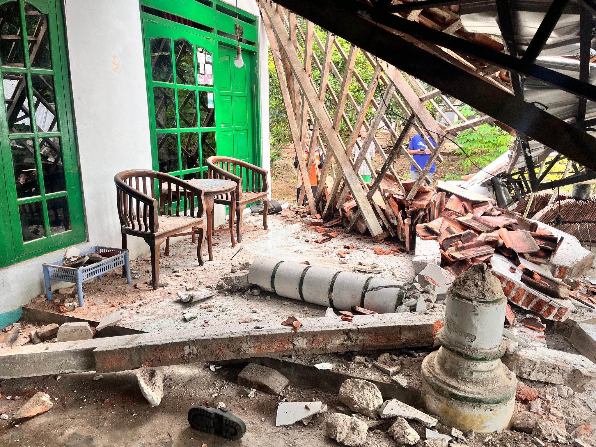 Rumah warga di Ploso Pacitan yang rusak setelah gempa 6,2 magnitudo yang terjadi Jumat dini hari (6/2/2026). (Foto: Rumah Zakat)