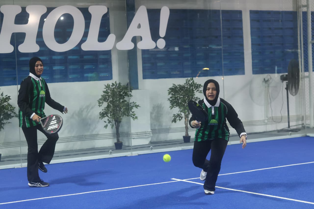 PADEL: Event Hipmi Padel Cup 2026 mulai bergulir di Hola! Padel Arena Balikpapan.