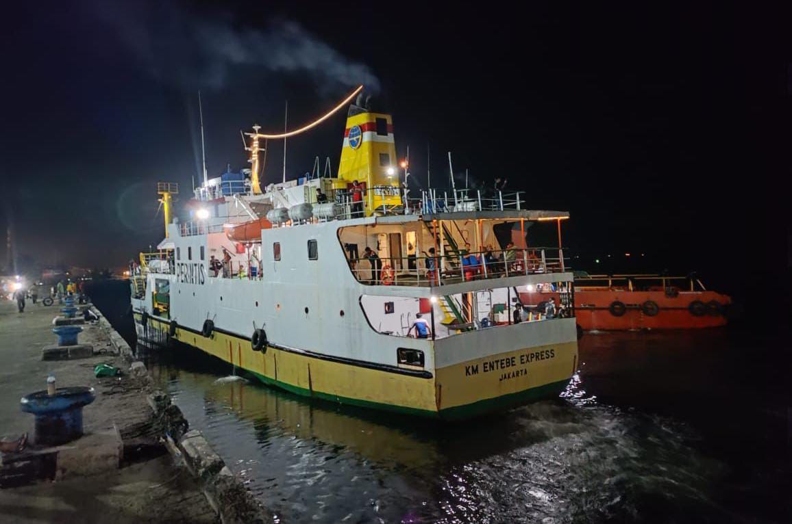 KM Entebe Express kembali membuka rute pelayaran menuju Mamuju pada 8 Februari mendatang.