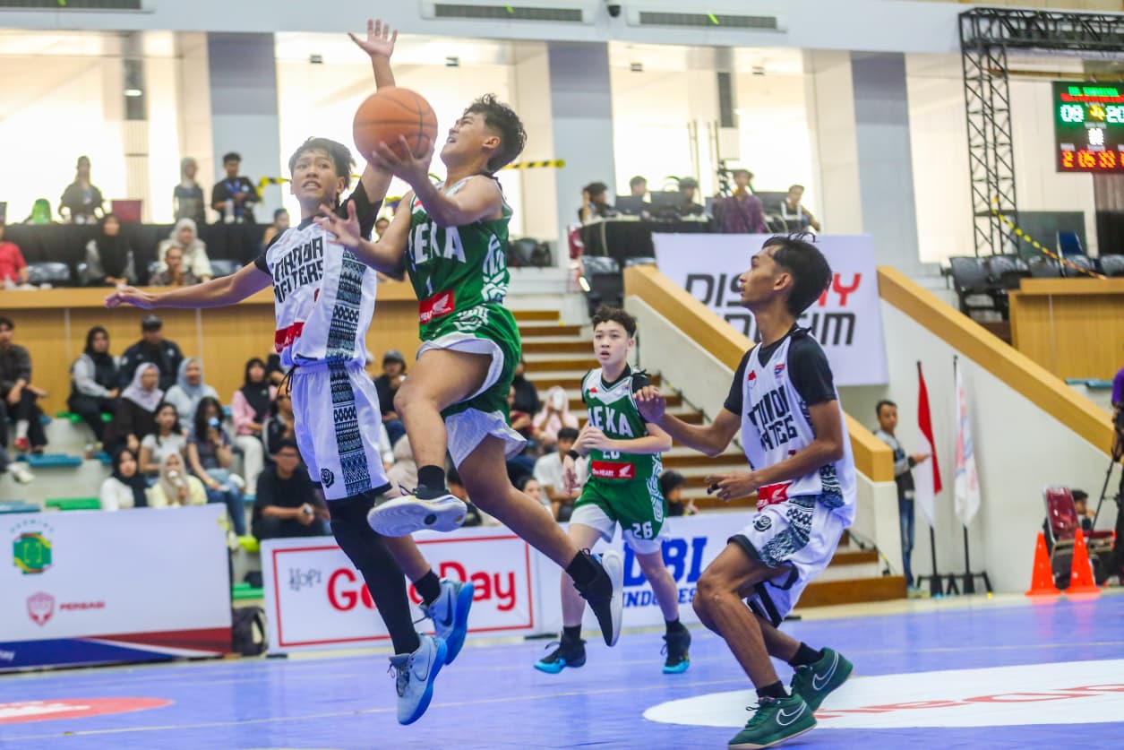 Skor akhir 37&ndash;20 menegaskan keunggulan SMAN 6 Balikpapan di laga hari ketiga DBL Samarinda 2025-2026.