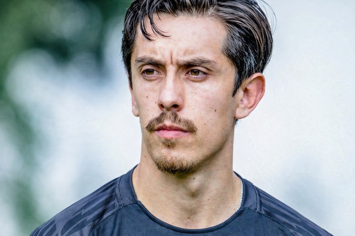 Gelandang Persebaya Surabaya, Francisco Rivera.