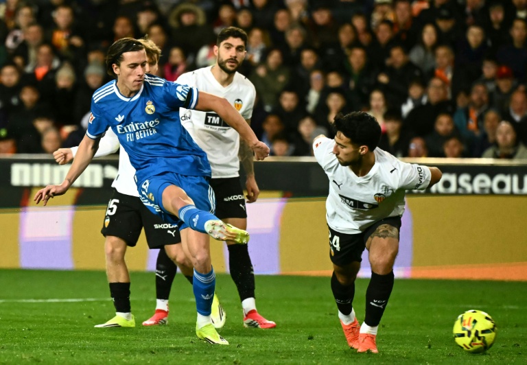 Real Madrid kalahkan Valencia dengan skor 2-0. (Foto: AFP)