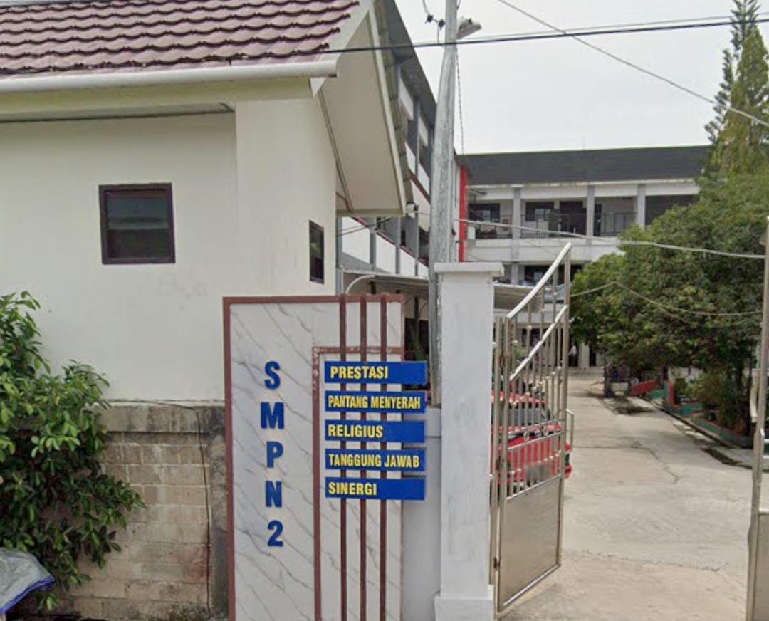 TERTUNDA: Bangunan SMP 2 Bontang tidak jadi dipasang alumunium composite panel (ACP) pada tahun ini karena terkena pergeseran anggaran.