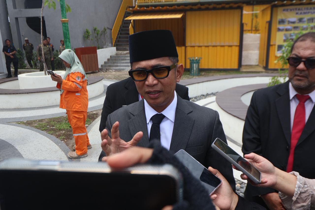 Wali Kota Balikpapan Rahmad Mas&rsquo;ud saat berada di Taman Kampung Baru, Balikpapan Barat.  &nbsp;
