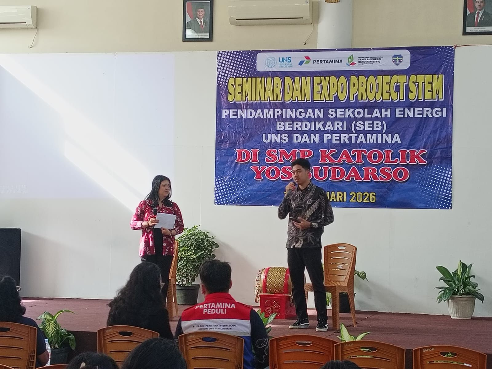 PEDULI LINGKUNGAN: Kegiatan Expo Proyek STEM dan talkshow Green Job jadi puncak rangkaian Program Sekolah Energi Berdikari di SMP Katolik Yos Soedarso Balikpapan.  