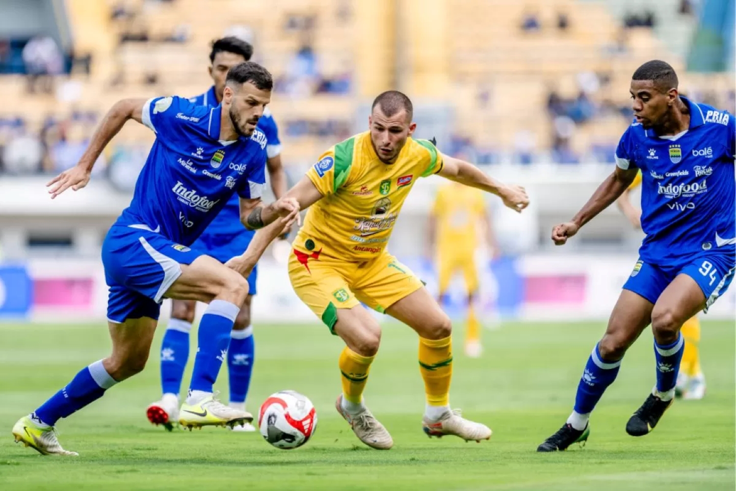 Jadwal Persebaya vs Persib di pekan ke-24 Super League 2025-2026 hari ini (2/3/2026).