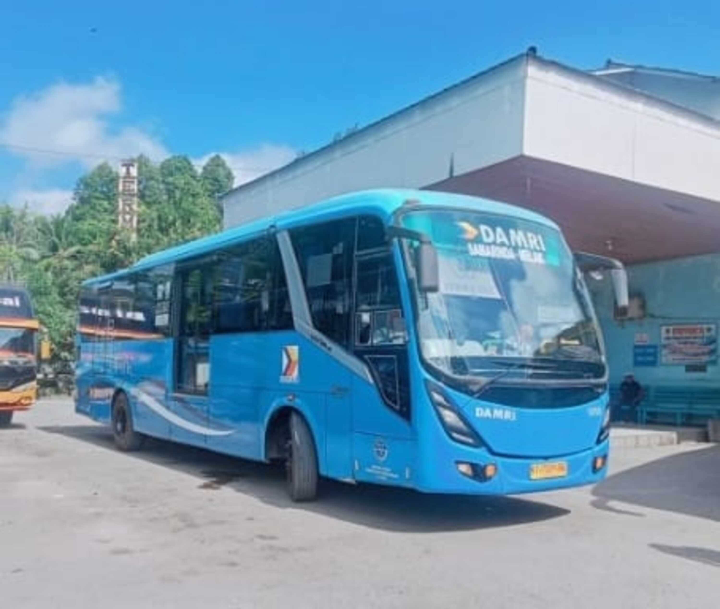 Bus Damri Rute Kubar&ndash;Samarinda. (FOTO SUNARDI)