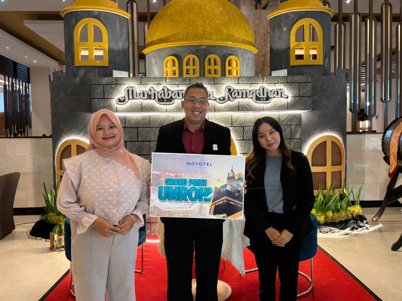 PAKET KHUSUS: Marcomm Novotel Balikpapan, Sonia dalam program talkshow di radio KPFM Balikpapan, Selasa (3/3/2026).  