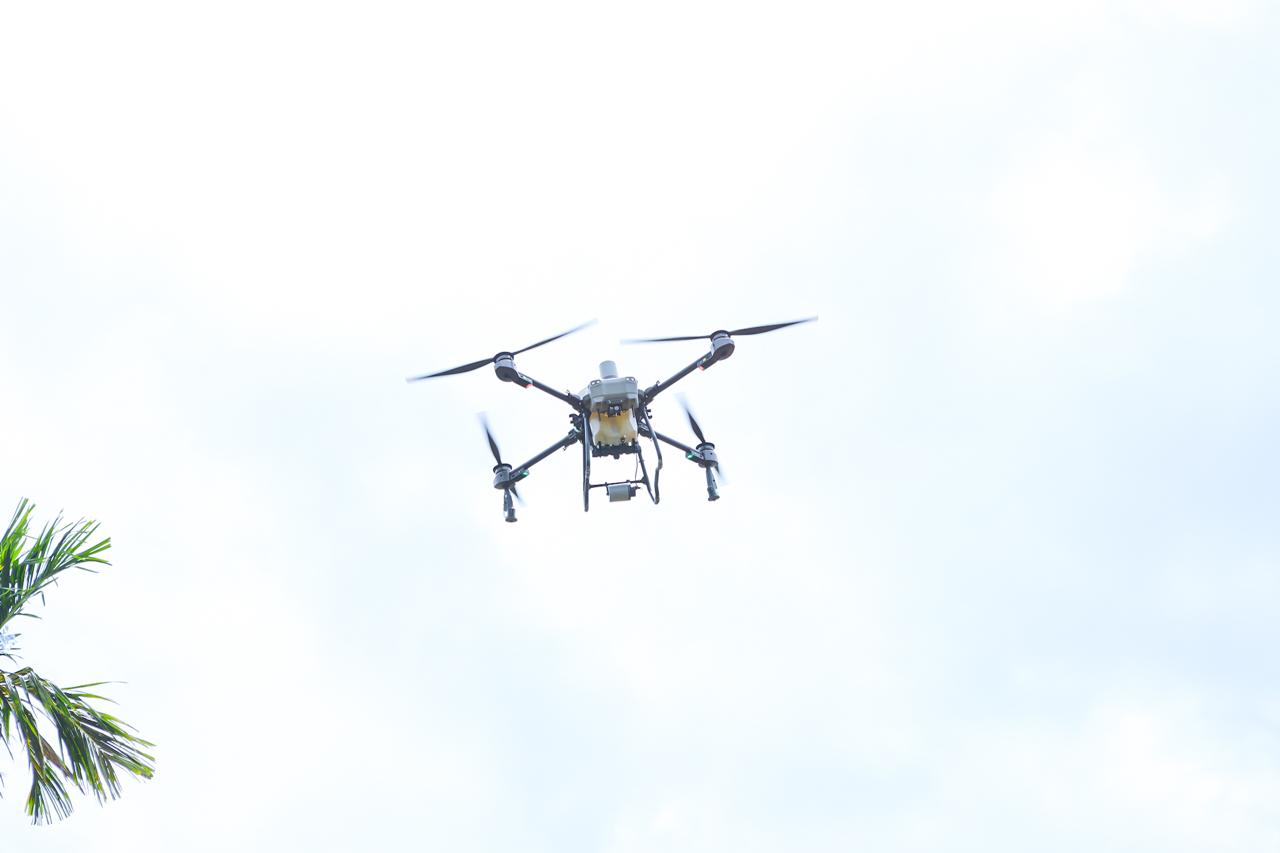 SKEMA: Drone dikelola oleh UPJA. Petani yang membutuhkan menyewa. Uang tersebut juga akan digunakan untuk perawatan drone.