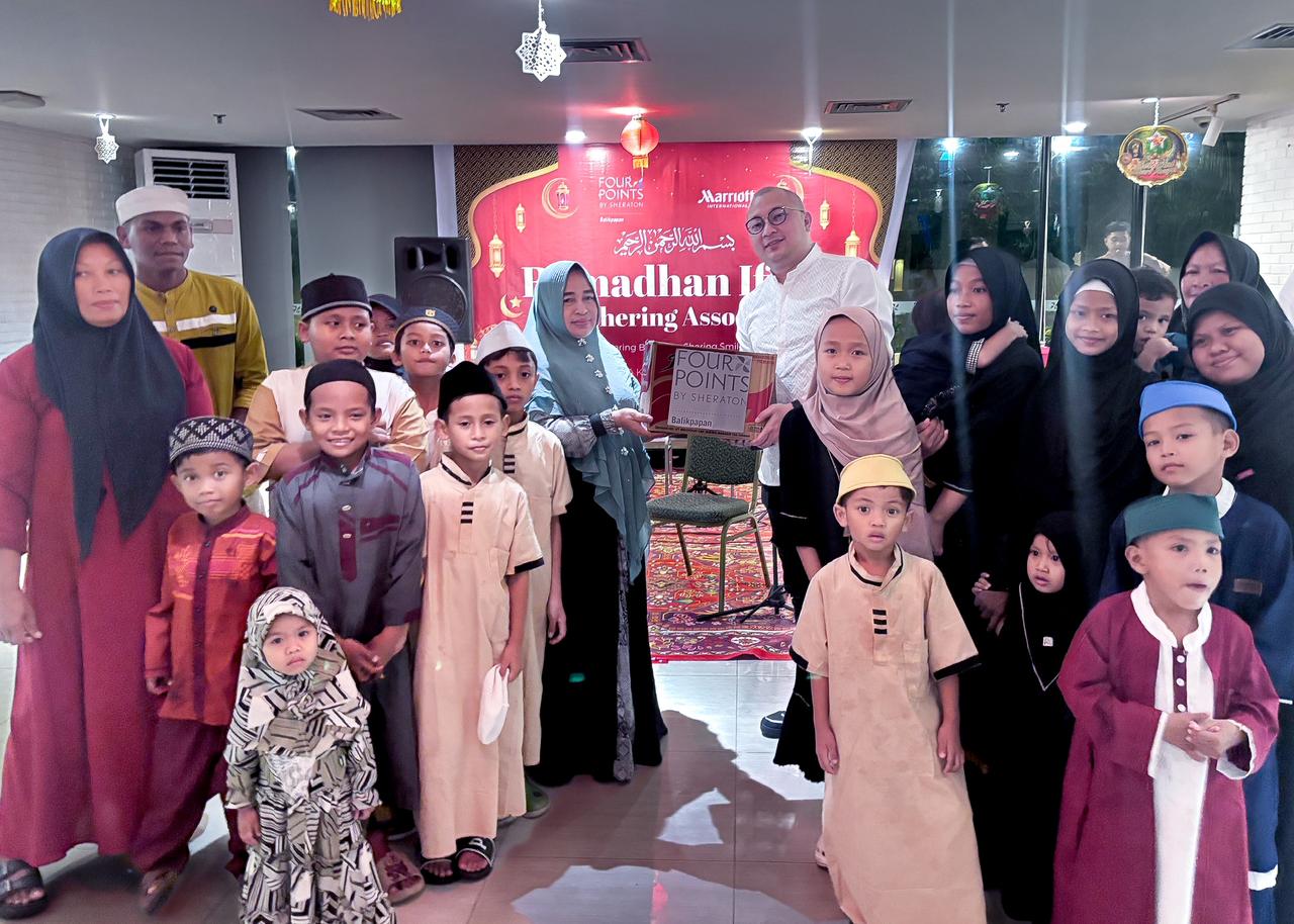 KOMPAK: Four Points by Sheraton Balikpapan menggelar buka puasa pertama bersama seluruh karyawan serta anak-anak dari Panti Asuhan Jabal Rahmah.  