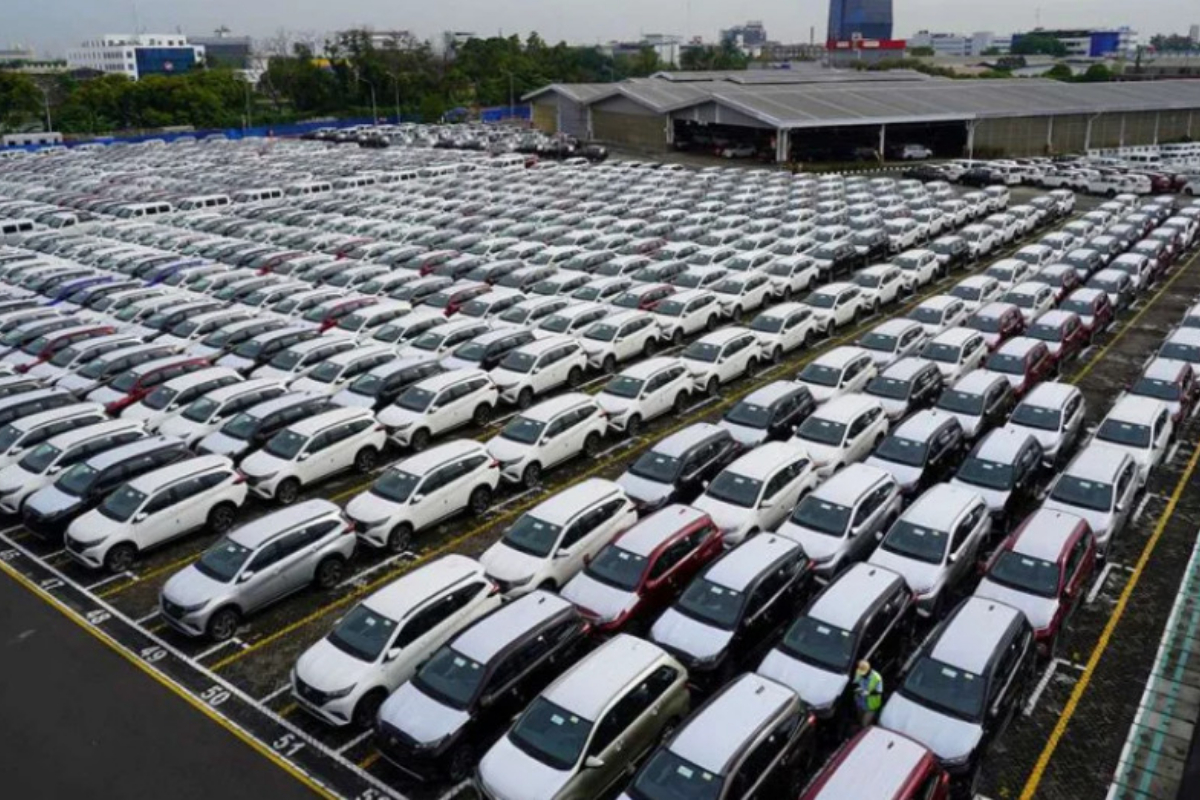 PT Astra Daihatsu Motor kembali meraih perpanjangan sertifikasi AEO dari Direktorat Jenderal Bea dan Cukai pada 2026, bukti kepatuhan pada perdagangan internasional.