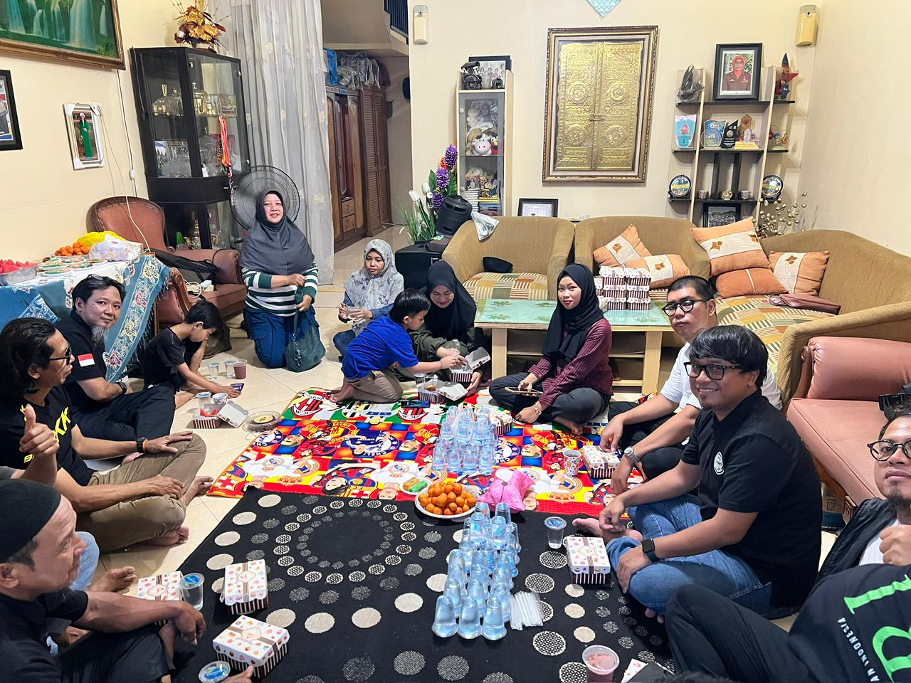 Pengurus DPK APRI Balikpapan saat berbuka puasa bersama.