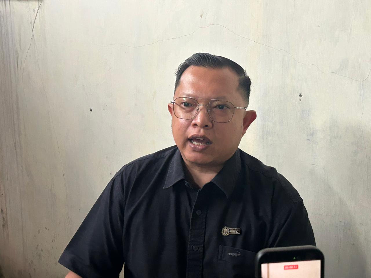Kuasa hukum terdakwa dugaan perakit molotov, Bambang Edy Dharma. (Bayu/KP)