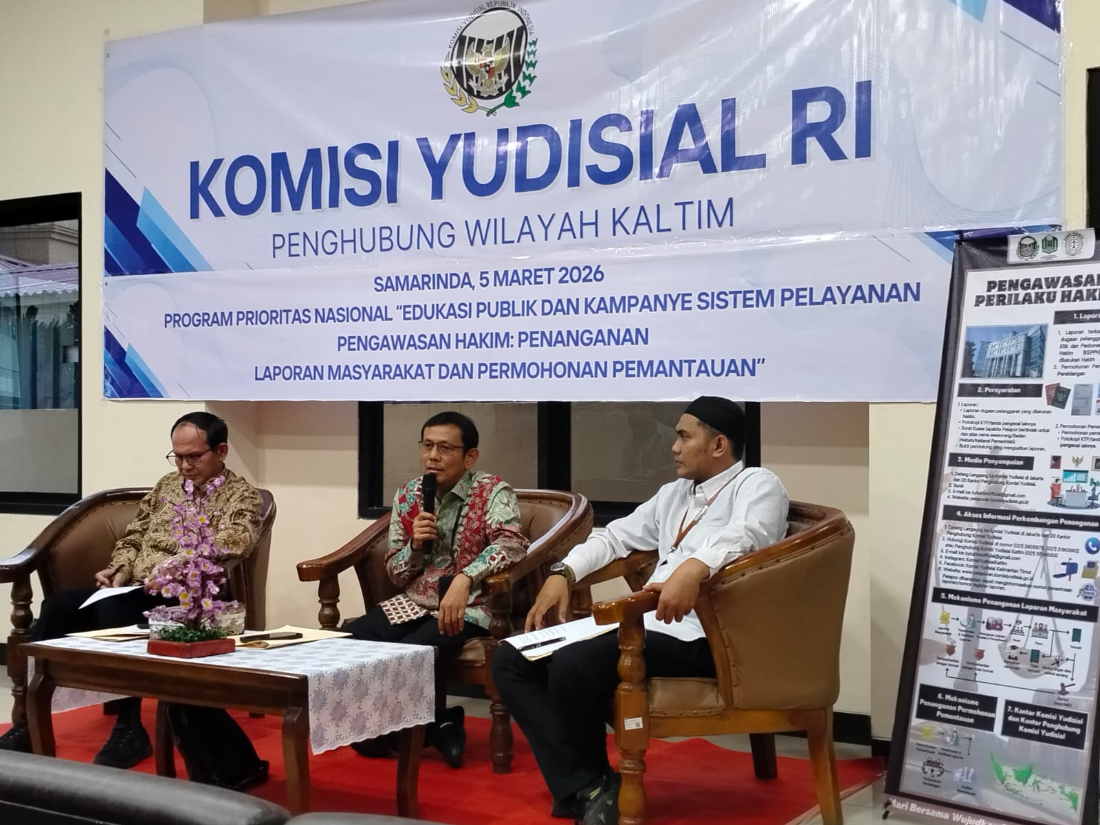 Diskusi publik Komisi Yudisial terkait mekanisme pelaporan dan pemantauan kode etik hakim di Kantor Penghubung KY Kaltim, Kamis (5/3/2026). (Bayu/KP)