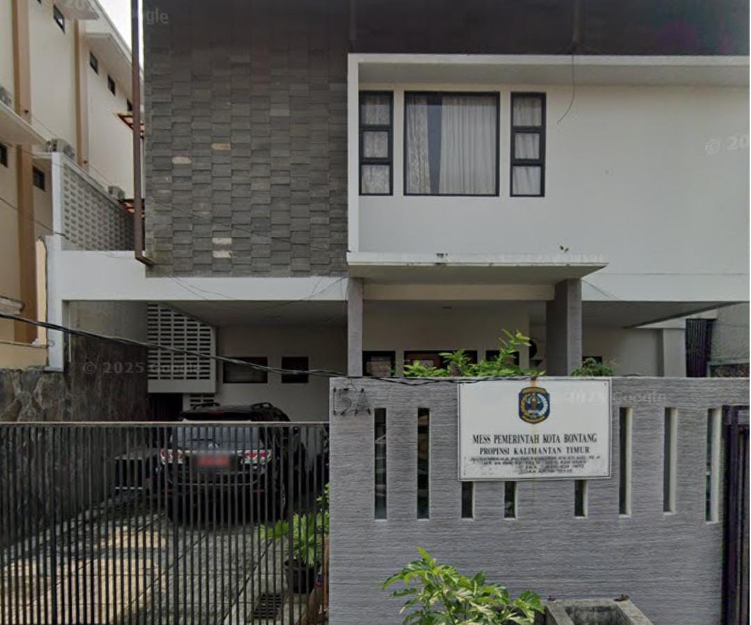 Mes Pemkot Bontang yang berada di Cempaka Putih, Jakarta Pusat masih memakai skema sewa.