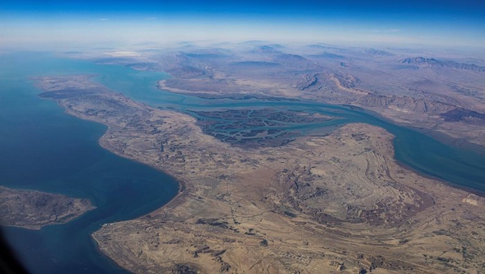 Selat Hormuz.