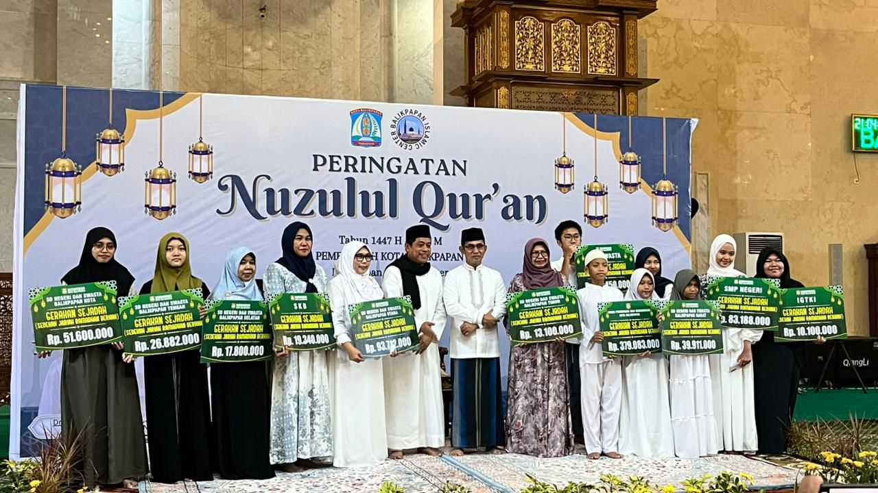 Suasana khidmat peringatan Nuzulul Quran di Balikpapan Islamic Center, Jumat (6/3/2026).  &nbsp;