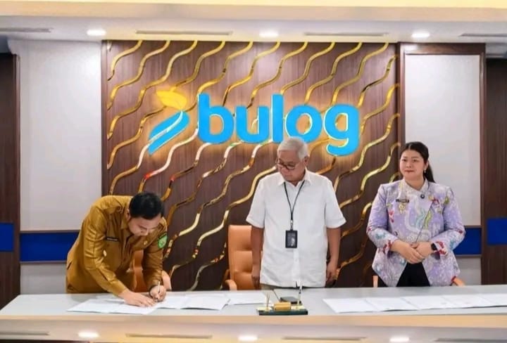 Pemkab Kubar menandatangani MoU dengan Perum Bulog di Jakarta, Senin (9/3).