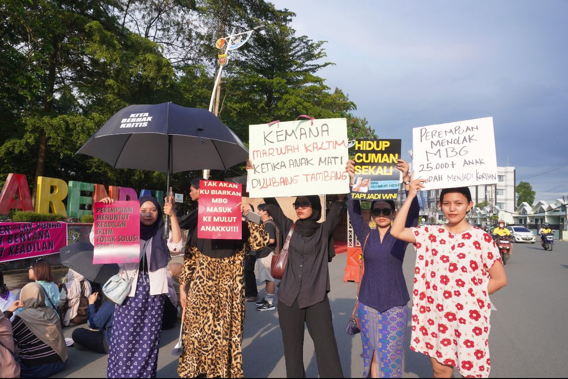 Koalisi Masyarakat Sipil Setara Kalimantan Timur menyuarakan tuntutan keadilan bagi perempuan dalam peringatan Hari Perempuan Internasional di Taman Samarendah, Minggu, 8 Maret 2026.