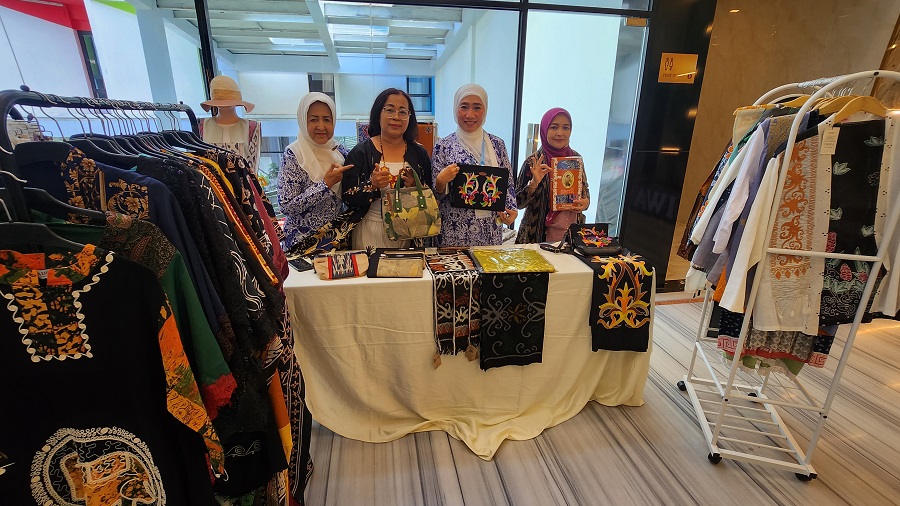 TANTANGAN: Tugas pelaku usaha saat ini bukan hanya menjaga keberlangsungan bisnis, tetapi memastikan kesejahteraan pekerja tetap terjaga.
