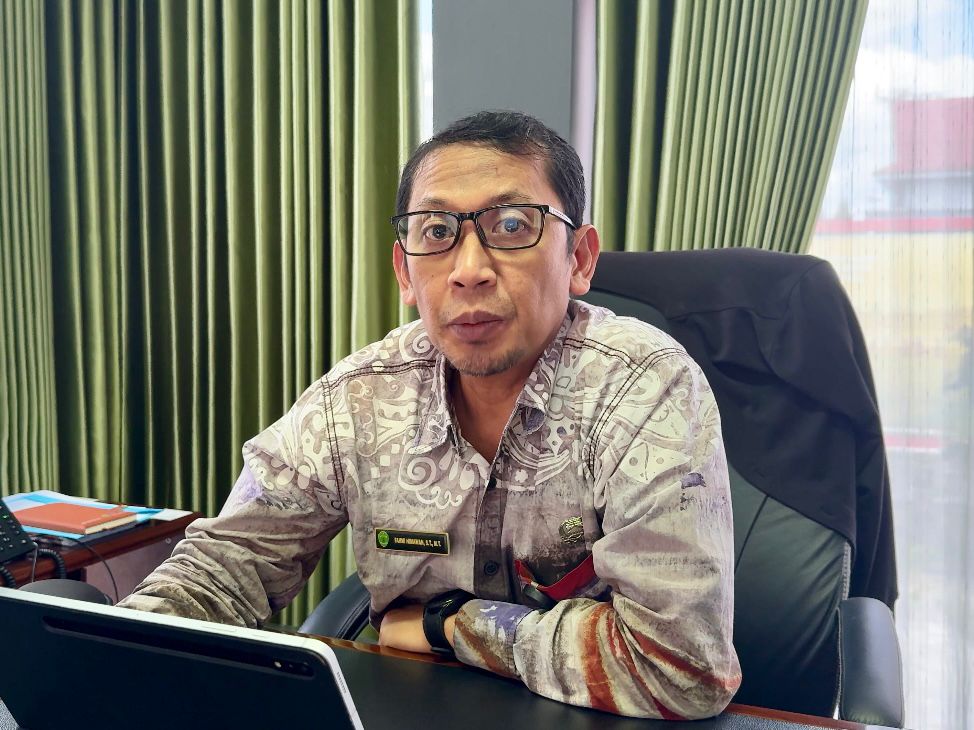 Kepala DPTPH Kaltim Fahmi Himawan