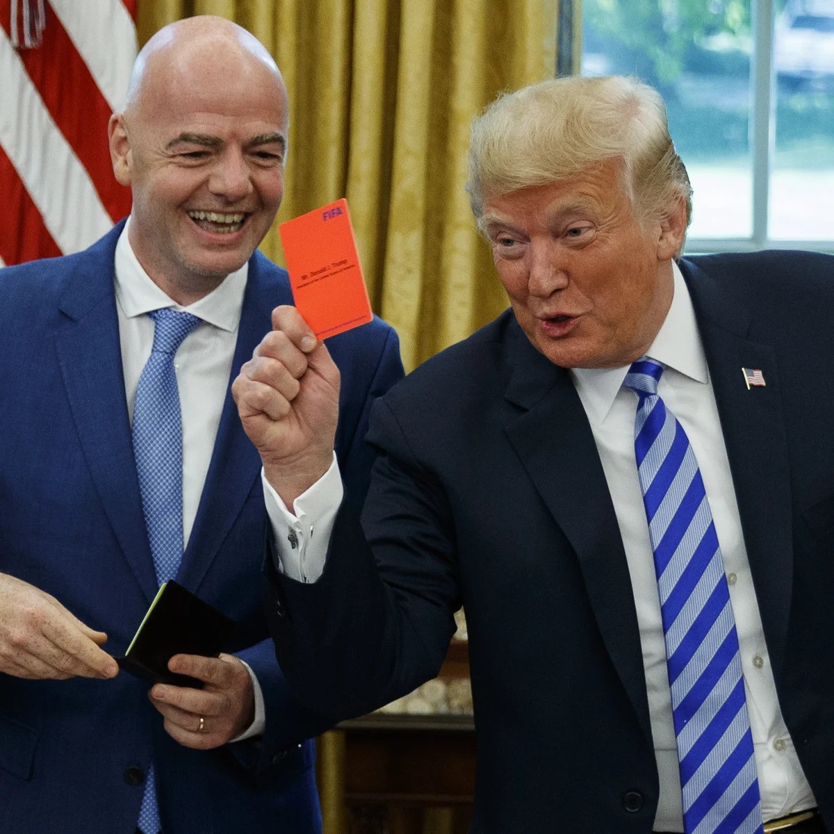 Presiden FIFA Gianni Infantino bersama Presiden AS Donald Trump saat membahas persiapan Piala Dunia FIFA 2026.