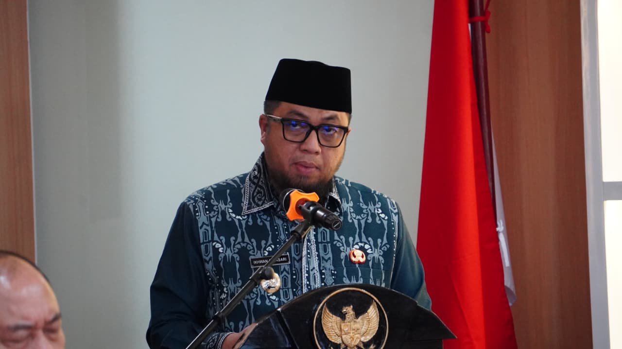 KESIAPAN: Wakil Bupati Paser, Ikhwan Antasari membuka High Level Meeting (HLM) dan Capacity Building Tim Pengendalian Inflasi Daerah (TPID) yang digelar di Ruang Rapat Sadurengas, Kamis (12/03/2026).