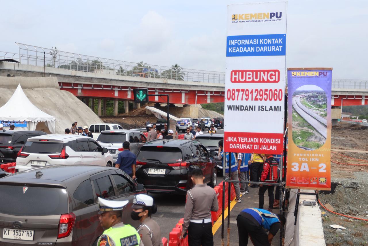 Situasi hari pertama operasional fungsional terbatas Jalan Tol IKN di Balikpapan, Jumat (13/3).