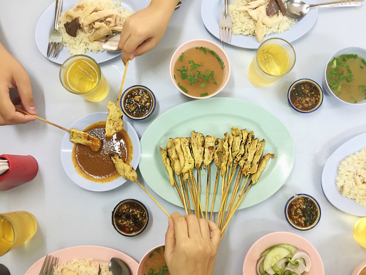 Jadwal Buka Puasa Hari Ini Kota Padang, Sabtu 14 Maret 2026.